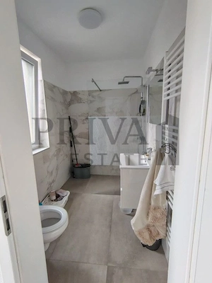 Duplex modern 4 camere, 2 bai, despartit prin camera tehnica Giroc - imagine 14