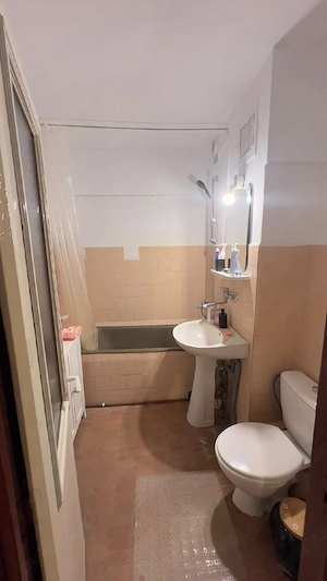 Închiriere apartament 2 camere zona Soarelui - imagine 2