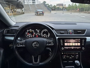 Skoda Superb  - imagine 2
