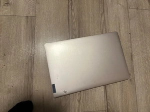 vand leptop lenovo pentru piese urgent!!