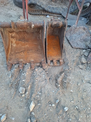 Cupe excavator 3 tone Morin M1 - imagine 3