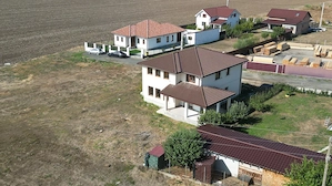 Casă nouă cu 5 camere, garaj și terasă acoperită, in Zimandcuz - imagine 3