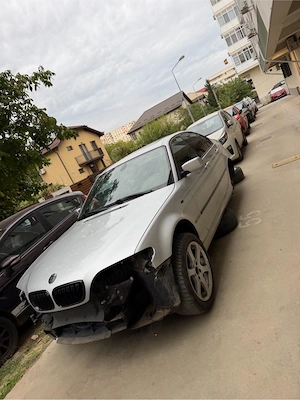 dezmembrez bmw e46 2.5i