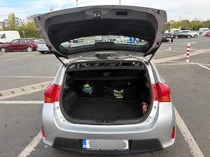 Toyota Auris 2013 Hatchback 1.6 Valvematic CVT (Automata)   Echipare Luna | Gri Metalizat  - imagine 7