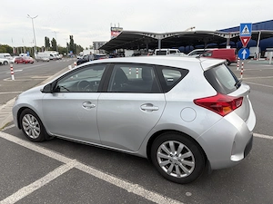 Toyota Auris 2013 Hatchback 1.6 Valvematic CVT (Automata)   Echipare Luna | Gri Metalizat  - imagine 3