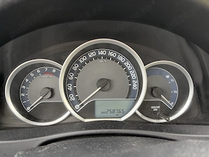 Toyota Auris 2013 Hatchback 1.6 Valvematic CVT (Automata)   Echipare Luna | Gri Metalizat  - imagine 8