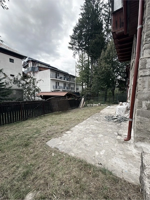 Particular- APARTAMENT NOU RENOVAT ÎN PREDEAL ,3 camere ,97 MP,2 bai garaj +curte, Direct proprietar - imagine 5