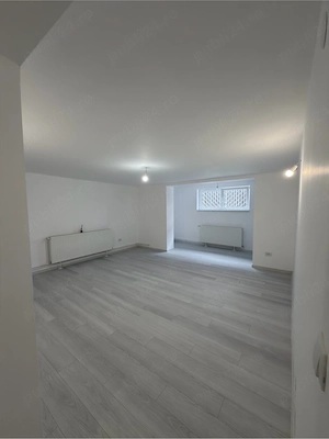 Particular- APARTAMENT NOU RENOVAT ÎN PREDEAL ,3 camere ,97 MP,2 bai garaj +curte, Direct proprietar - imagine 2