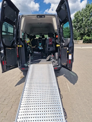 Ford Transit Custom bus - imagine 5
