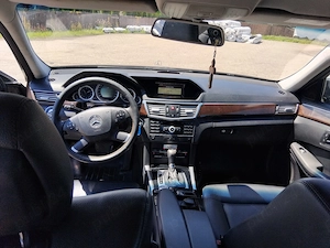 Mercedes E220 2010 - imagine 3