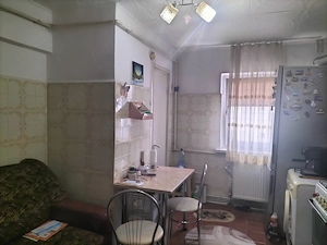                         Apartament 2 camere, spaţios, zonă centrală Mioveni - imagine 6