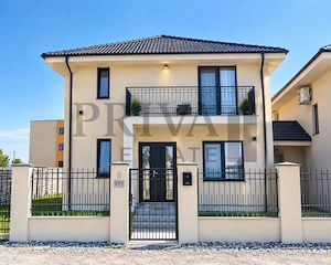 Duplex modern 4 camere, 2 bai, despartit prin camera tehnica Giroc
