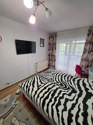 Vand apartament 2 camere decomandat - imagine 3