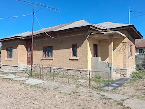 Vand teren intravilan de 1164 mp cu casa batraneasca in Slobozia jud. Gorj - imagine 2