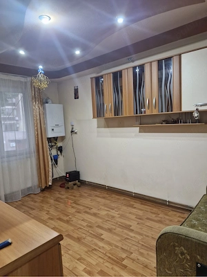 Vand apartament 2 camere - imagine 2