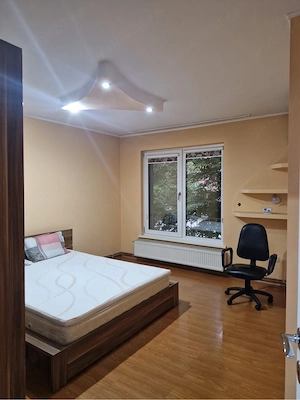 Vand apartament 2 camere - imagine 3