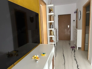 Vand apartament in bloc nou