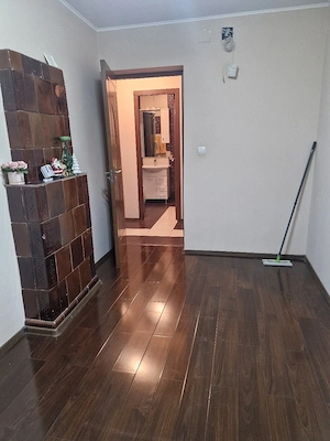 Vand apartament 2 camere central - imagine 8