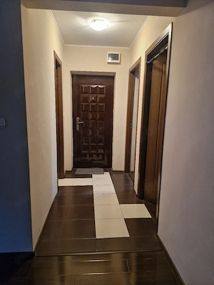 Vand apartament 2 camere central - imagine 4