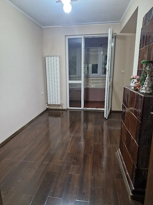 Vand apartament 2 camere central - imagine 6