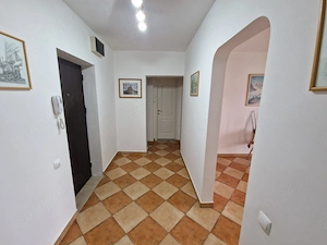 Pta. Alba Iulia, Bd Burebista, ap 2 camere decomandate, luminos cu vedere spre sud. - imagine 9