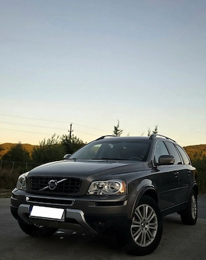 Vând Volvo XC90 Sau schimb cu camion cutie automata de 12 sau 15 tone
