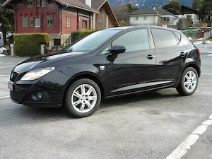 SEAT IBIZA 6J 1.4 MPI 16v 86 CP an 2010 benzina cutie manuala - imagine 3
