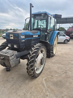 Tractor de vanzare 