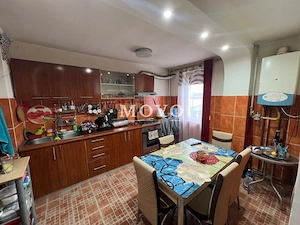 Apartament 3 camere decomandat |2 Bai | Boxa la subsol | Zona Soarelui - imagine 7