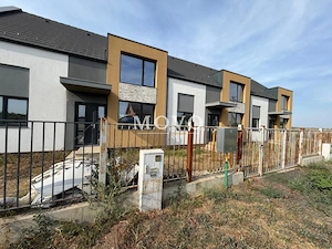 Triplex | 3 camere | Toate utilitatile | Asfalt | Parter + Mansarda - imagine 2