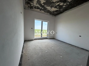 Duplex despartit cam tehnica | 5 camere | Toate utilitatile | 2 bai | - imagine 3