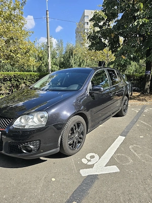 Volkswagen Golf 5   2.0 TDI (140 CP) - imagine 3