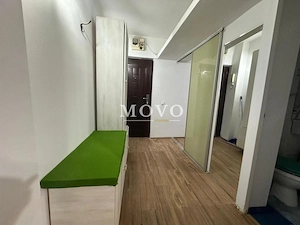 2 camere | centrala proprie | renovat | mobilat | semicentral | - imagine 9