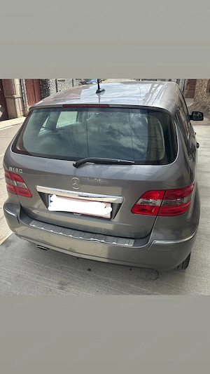 Vand mercedes b180 Automată  - imagine 4