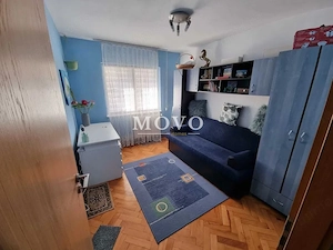 Apartament 3 camere decomandat | Bloc izolat | Centrala proprie | Zona Aradului - imagine 2