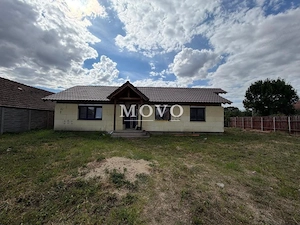 COMISION 0 | Individuala | 4 camere | 860 mp teren | Pozitie excelenta