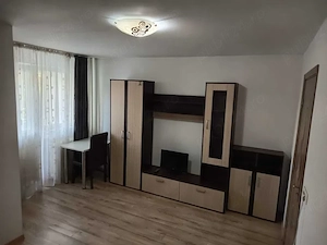 garsoniera titan-piata minis- - imagine 3