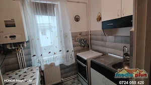 Apartament 3 camere de vânzare   Micro 39, strada Ionel Fernic - imagine 12