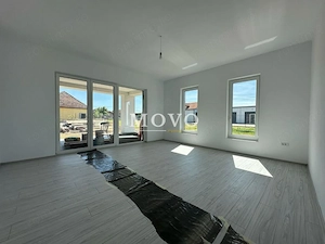 Duplex | Parter + Etaj | Toate utilitatile | Curte generoasa | Sacalaz - imagine 3