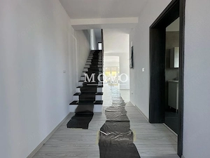 Duplex | Parter + Etaj | Toate utilitatile | Curte generoasa | Sacalaz - imagine 6