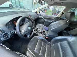 vînd skoda octavia