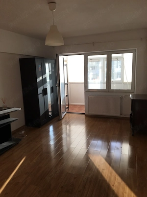 Apartament 3 (trei) camere, spațios, luminos și liniștit, cu vedere spre parc și lac - imagine 4
