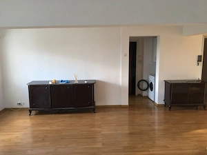 Apartament 3 (trei) camere, spațios, luminos și liniștit, cu vedere spre parc și lac - imagine 3