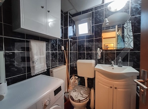Apartament cu 2 camere de 41mp la etajul 1 din 2 cu parcare in zona 14 Mai - imagine 9