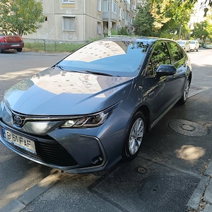  Toyota corolla hybrid 