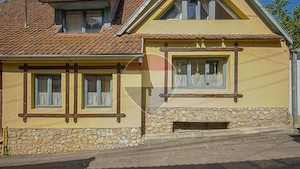 Casă cu farmec tradițional și zona pitoreasca - Râșnov | 0% comision - imagine 12
