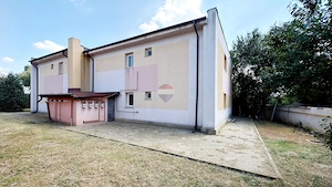 Bloc P+1 | 4 apartamente de 3 camere + Hala productie | Teren 1900 mp - imagine 3