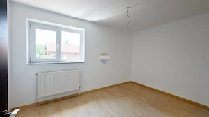 Bloc P+1 | 4 apartamente de 3 camere + Hala productie | Teren 1900 mp - imagine 15