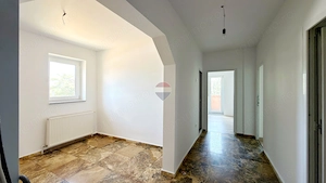 Bloc P+1 | 4 apartamente de 3 camere + Hala productie | Teren 1900 mp - imagine 6