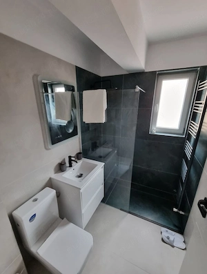 Apartament etaj 1 Calea Moldovei - imagine 4